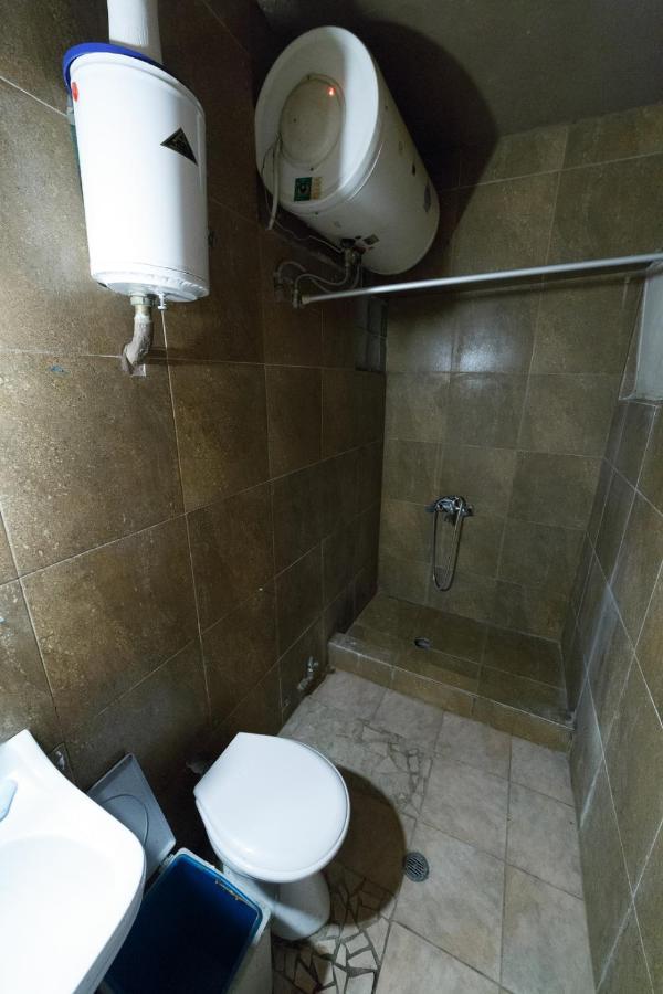 Private Flat For 2 Or 3 With Back Yard Near Exarhia Square And Archaelogical Museum Apartment Атина Екстериор снимка